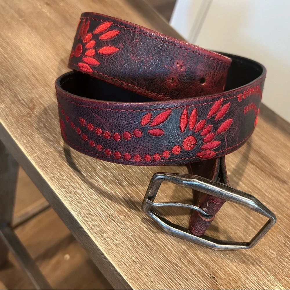 Bed Stu Cobbler Series MOHAWK Embroidered Leaf Leather Belt in red - Picture 2 of 8